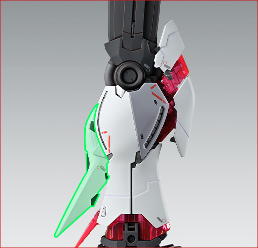 藉由連動機構在無損於造型的情況下確保可動範圍